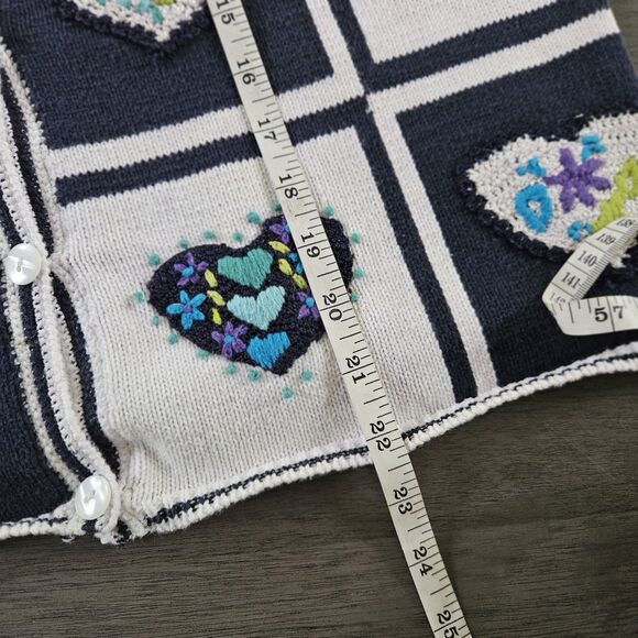 Vtg Patchwork Hearts Cardigan Sweater Medium Embroidered Short Sleeve Blue White - Picture 7 of 9
